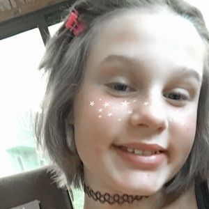 Meet your Posher, Stella